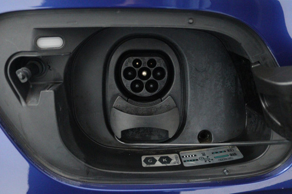 Volkswagen ID.4 First 77 kWh 93% SOH (TREKHAAK, CAMERA, STOELVERWARMING, CRUISE ADAPTIEF, SFEERVERLICHTING, PARKEERSENSOREN)