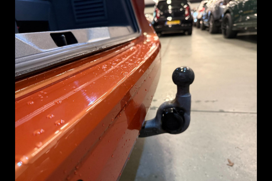 Volkswagen Multivan 1.4 eHybrid Energetic 6P PANO/NAVI/H-KARDON/H-UP/V-COCKPIT/CAM/DAB///