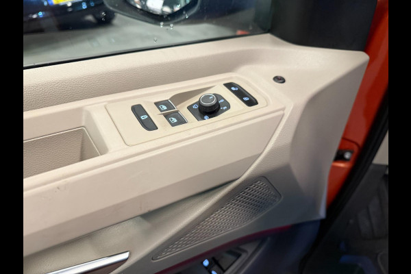 Volkswagen Multivan 1.4 eHybrid Energetic 6P PANO/NAVI/H-KARDON/H-UP/V-COCKPIT/CAM/DAB///