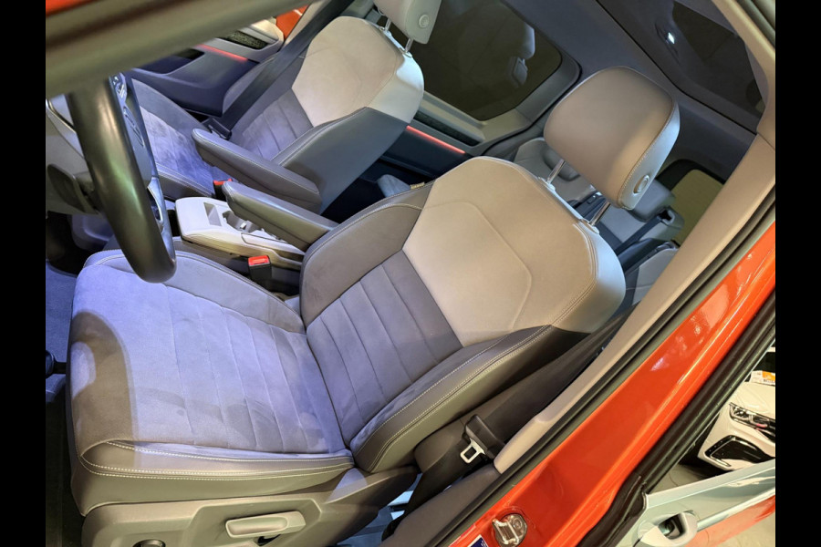 Volkswagen Multivan 1.4 eHybrid Energetic 6P PANO/NAVI/H-KARDON/H-UP/V-COCKPIT/CAM/DAB///