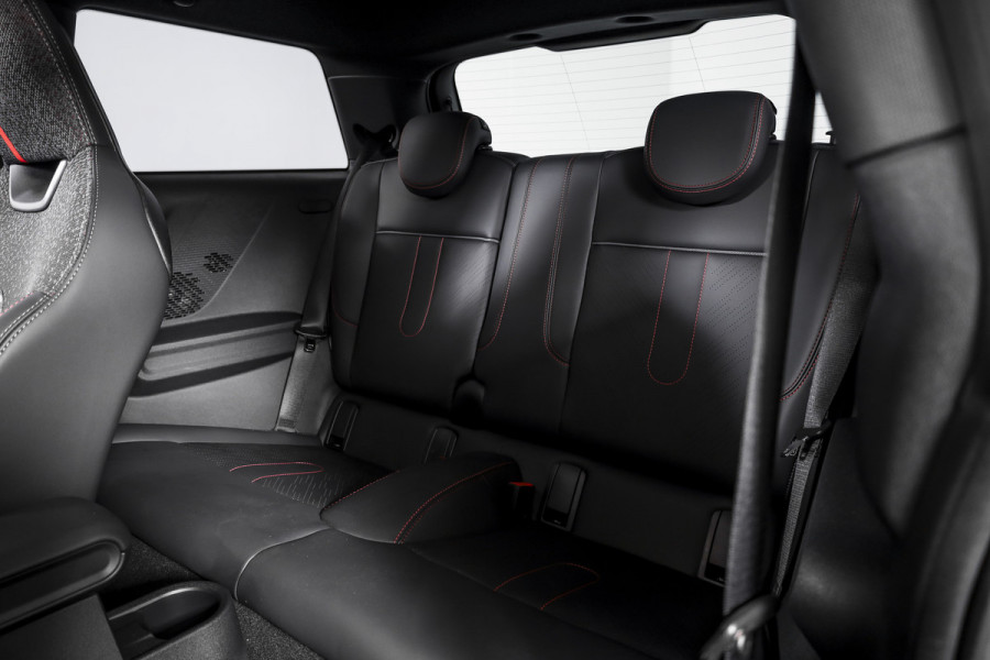 MINI Mini 2.0 Cooper S John Cooper Works XL | S/K Panodak | Dig. Cockpit | Adapt. Cruise | Elek. Stoelen-+massage+verwarming | PDC | 360 Camera | NAV + App. Connect | ECC | Harman/Kardon | LM 18" | 4804