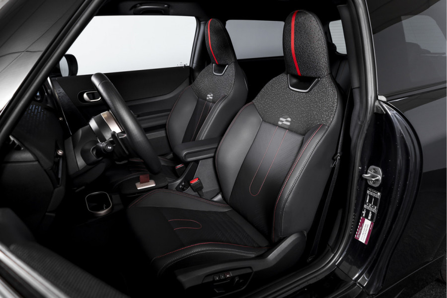 MINI Mini 2.0 Cooper S John Cooper Works XL | S/K Panodak | Dig. Cockpit | Adapt. Cruise | Elek. Stoelen-+massage+verwarming | PDC | 360 Camera | NAV + App. Connect | ECC | Harman/Kardon | LM 18" | 4804