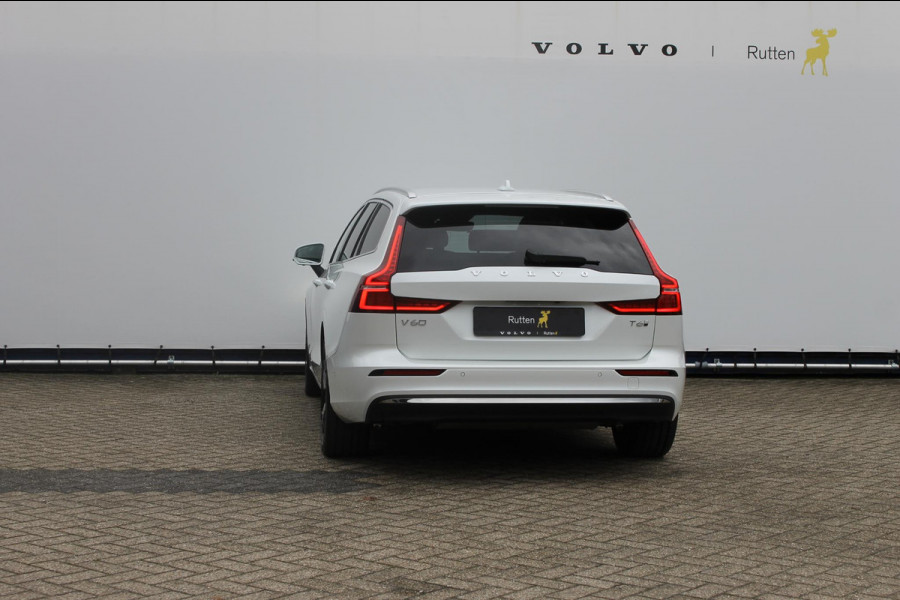 Volvo V60 T6 350PK Plug-in hybrid AWD Plus Bright Long Range / 19" lichtmetalen velgen / Harman Kardon Audio / Adaptieve Cruise Control / Elektrisch verstelbare voorstoelen met geheugen