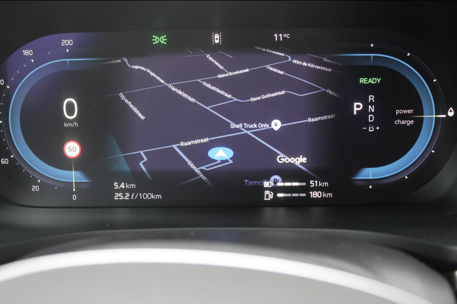 Volvo V60 T6 350PK Plug-in hybrid AWD Plus Bright Long Range / 19" lichtmetalen velgen / Harman Kardon Audio / Adaptieve Cruise Control / Elektrisch verstelbare voorstoelen met geheugen