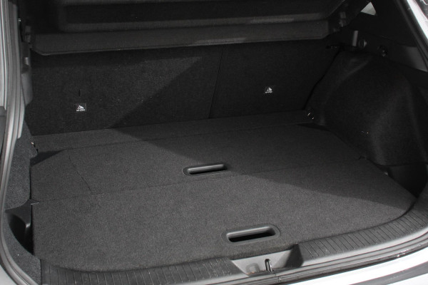 Nissan QASHQAI 1.3 MHEV DIG-T 158pk Xtronic Tekna+ | Navigatie | Apple Carplay/Android Auto | Parkeersensoren | 360 camera | Adaptive cruise control | Elektrisch panoramadak | Elektrische achterklep | Elektrische bestuurderstoel | Stoel-en stuurverwarming | Ledverlichting | Climate Control