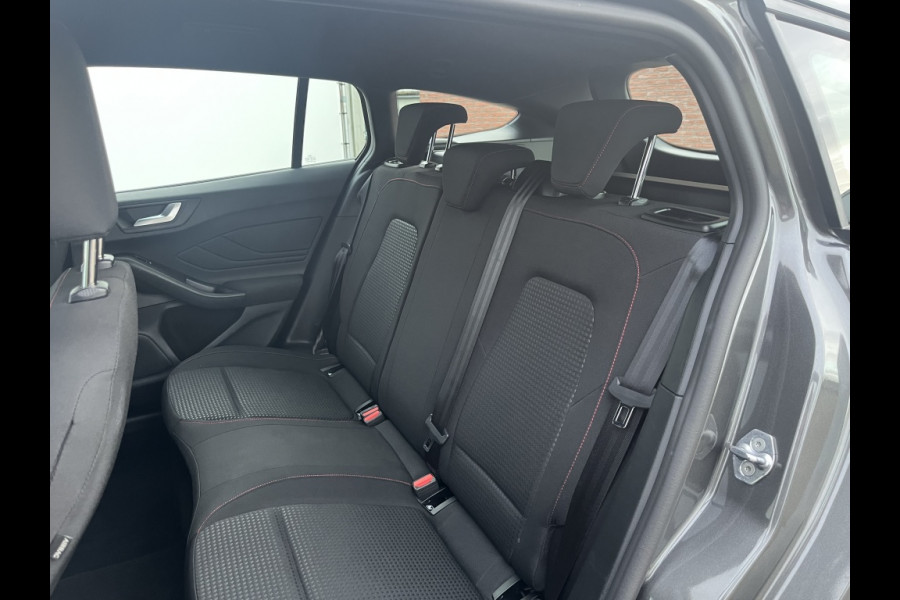 Ford FOCUS Wagon 155PK EBH ST Line X AUTOMAAT! B&O! DRIVERPACK! WINTERPACK!