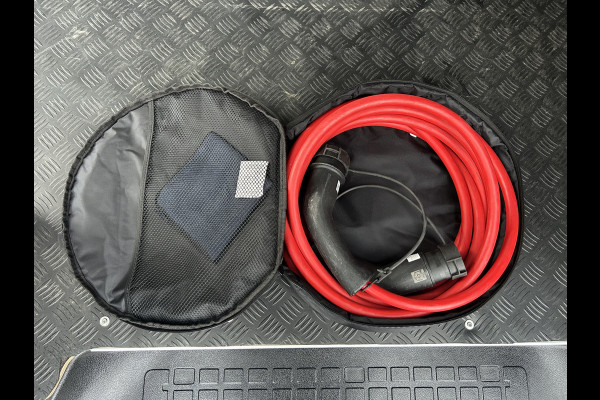 Citroën ë-Jumpy 75 kWh / 1e EIG. / L2H1 / 100% ELEKTRISCH / TREKHAAK / INRICHTING / AIRCO / CRUISE / NAVI / APPLE CARPLAY