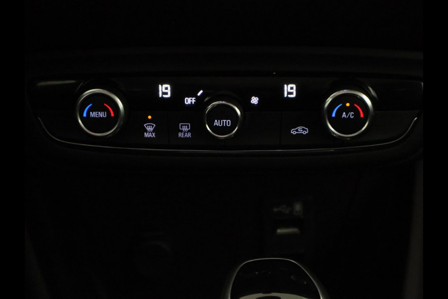 Opel Crossland X 1.2 Turbo Innovation Automaat | Navigatie | Parkeersensoren | Cruise Control |