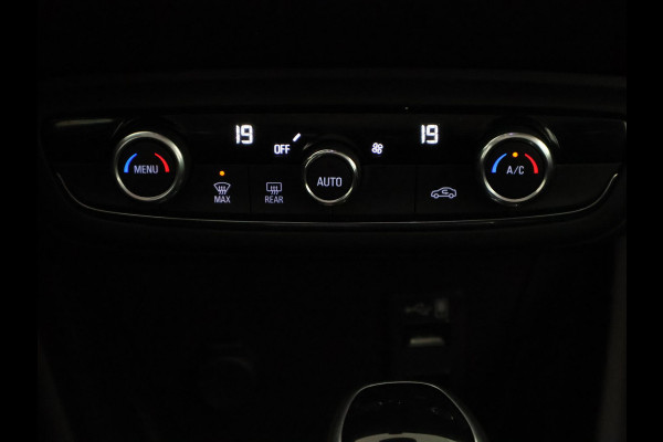 Opel Crossland X 1.2 Turbo Innovation Automaat | Navigatie | Parkeersensoren | Cruise Control |