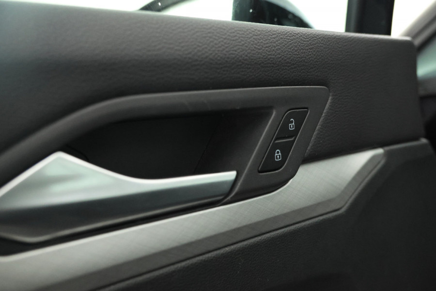 Volkswagen Golf Variant 1.0 TSI Life Apple carplay, navigatie, Climate,