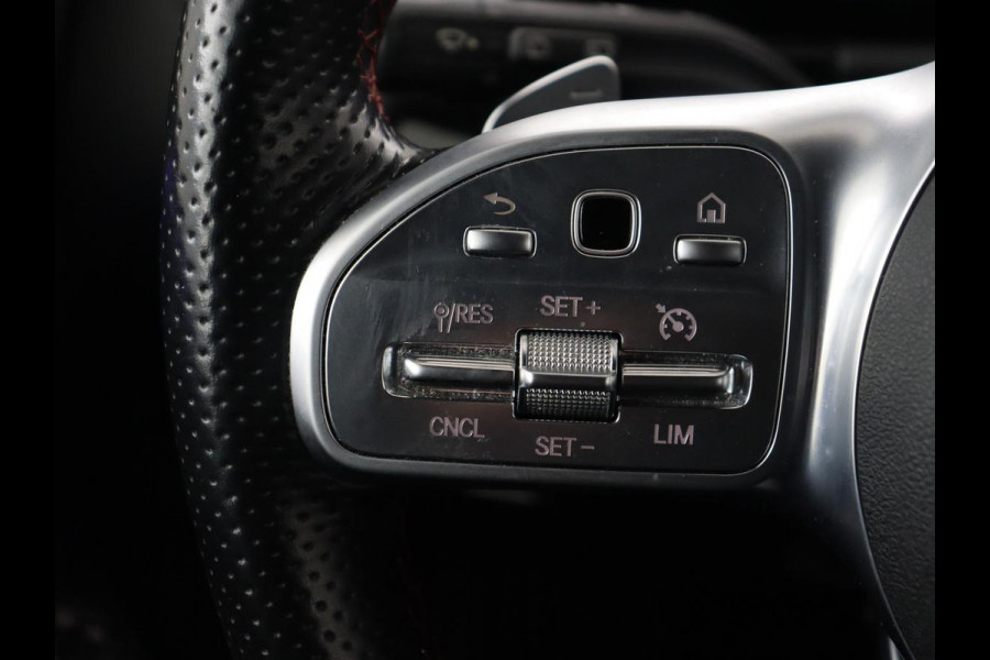 Mercedes-Benz B-Klasse 250e AMG | Trekhaak | Carplay | Stoelverwarming | Leder/Alcantara | Camera | Widescreen | Full LED | Navigatie | Park Assist | Climate control | Cruise control | PHEV | Plug In