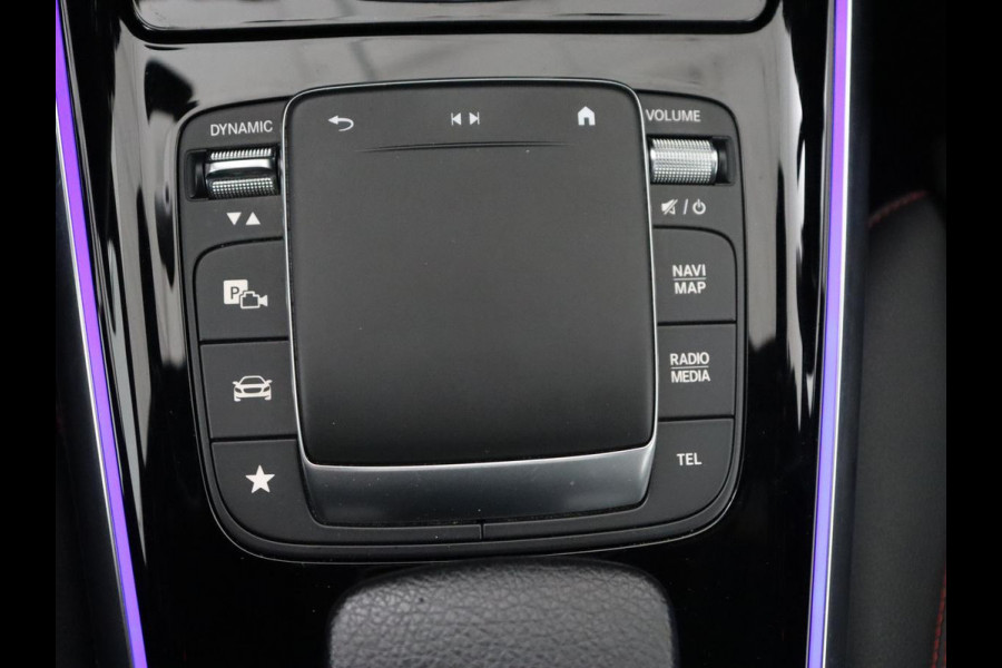 Mercedes-Benz B-Klasse 250e AMG | Trekhaak | Carplay | Stoelverwarming | Leder/Alcantara | Camera | Widescreen | Full LED | Navigatie | Park Assist | Climate control | Cruise control | PHEV | Plug In