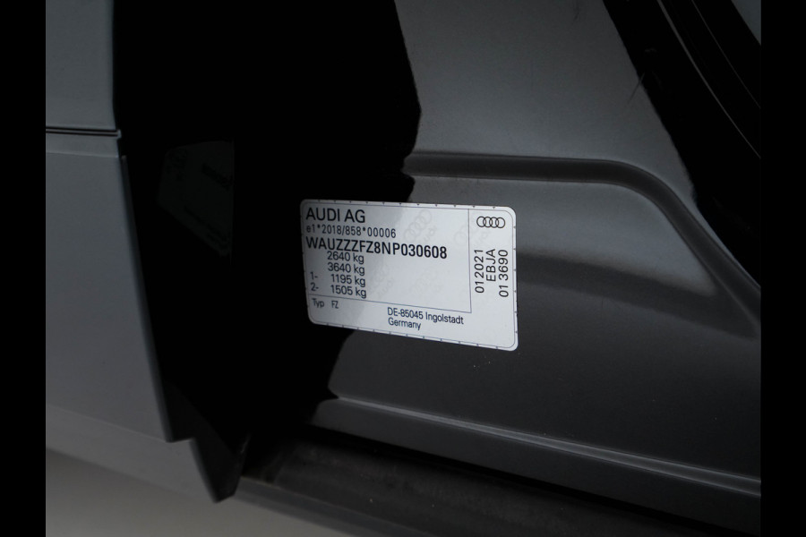 Audi Q4 e-tron 40 Launch edition Advanced Plus 77 kWh [3-Fase] {SOH-93%} (INCL-BTW) *HEATPUMP | ADAPT-CRUISE | MATRIX-LED | NAVI-FULLMAP | KEYLESS | CAMERA | DIGI-COCKPIT | DAB | AMBIENT-LIGHT | HEATED-SPORTSEATS | SHIFT-PADDLES | PRIVACY-GLASS | 19''ALU*