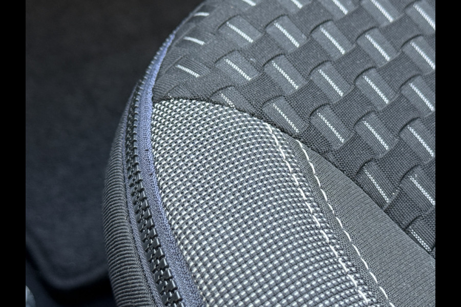 Renault Captur 1.3 TCe Intens| Trekhaak | Navi | Camera | Dodehoeksensoren