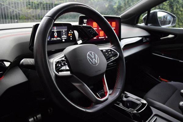 Volkswagen ID.5 GTX 77 kWh / Virtual Cockpit/ Adaptive Cruise Control/ Panoramadak/ 221kW (301PK)