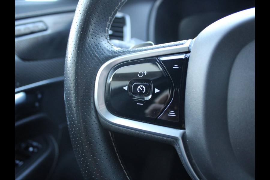 Volvo XC90 2.0 T8 Twin Engine AWD R-Design | SOH 80,6 % | LUCHTVERING | ELEKTRISCH SCHUIFDAK |