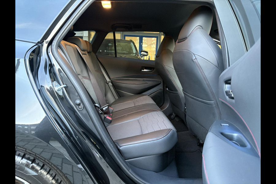 Toyota Corolla Touring Sports 1.8 Hybrid Executive | Trekhaak | Stoelverwarming | Head-up Display | Camera | Full LED |