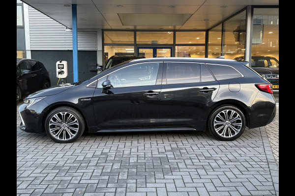 Toyota Corolla Touring Sports 1.8 Hybrid Executive | Trekhaak | Stoelverwarming | Head-up Display | Camera | Full LED |