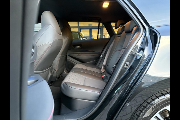 Toyota Corolla Touring Sports 1.8 Hybrid Executive | Trekhaak | Stoelverwarming | Head-up Display | Camera | Full LED |