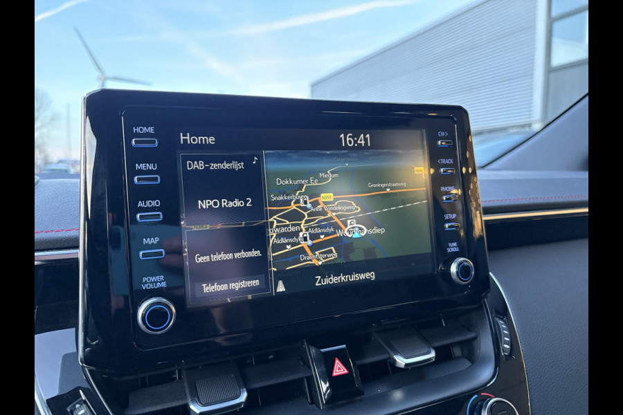 Toyota Corolla Touring Sports 1.8 Hybrid Executive | Trekhaak | Stoelverwarming | Head-up Display | Camera | Full LED |