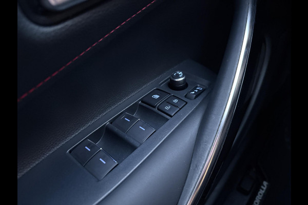 Toyota Corolla Touring Sports 1.8 Hybrid Executive | Trekhaak | Stoelverwarming | Head-up Display | Camera | Full LED |