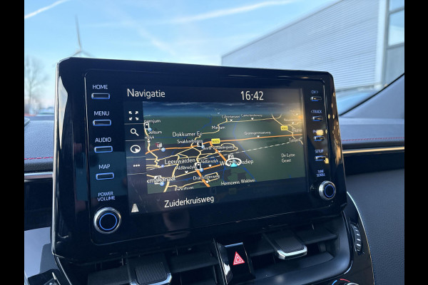 Toyota Corolla Touring Sports 1.8 Hybrid Executive | Trekhaak | Stoelverwarming | Head-up Display | Camera | Full LED |