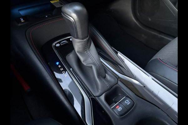 Toyota Corolla Touring Sports 1.8 Hybrid Executive | Trekhaak | Stoelverwarming | Head-up Display | Camera | Full LED |