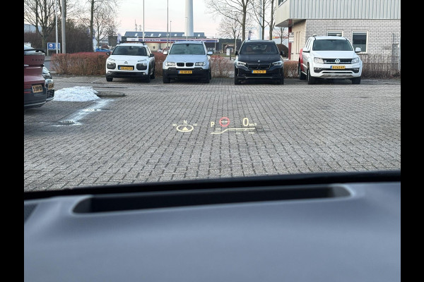 Toyota Corolla Touring Sports 1.8 Hybrid Executive | Trekhaak | Stoelverwarming | Head-up Display | Camera | Full LED |