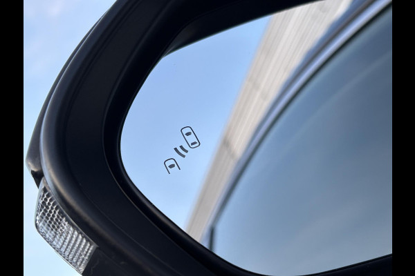 Toyota Corolla Touring Sports 1.8 Hybrid Executive | Trekhaak | Stoelverwarming | Head-up Display | Camera | Full LED |