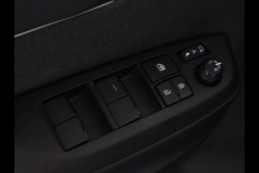 Toyota Yaris Cross 1.5 Hybrid 130 Dynamic Luxury Bi-Tone | Stuur- & Stoelverwarming | Apple Carplay & AndroidAUTO | Navigatie