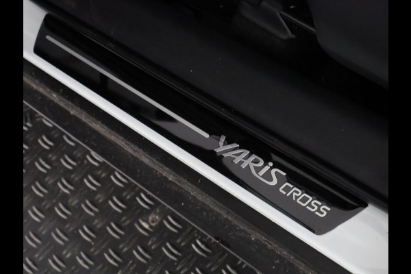 Toyota Yaris Cross 1.5 Hybrid 130 Dynamic Luxury Bi-Tone | Stuur- & Stoelverwarming | Apple Carplay & AndroidAUTO | Navigatie