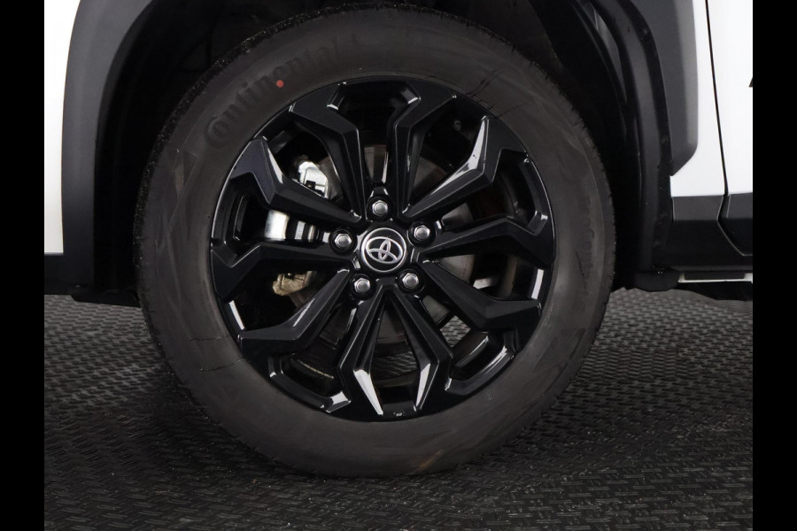 Toyota Yaris Cross 1.5 Hybrid 130 Dynamic Luxury Bi-Tone | Stuur- & Stoelverwarming | Apple Carplay & AndroidAUTO | Navigatie