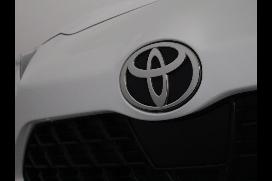 Toyota Yaris Cross 1.5 Hybrid 130 Dynamic Luxury Bi-Tone | Stuur- & Stoelverwarming | Apple Carplay & AndroidAUTO | Navigatie