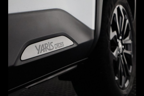Toyota Yaris Cross 1.5 Hybrid 130 Dynamic Luxury Bi-Tone | Stuur- & Stoelverwarming | Apple Carplay & AndroidAUTO | Navigatie