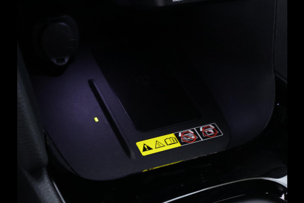 Toyota Yaris Cross 1.5 Hybrid 115 Dynamic Luxury | Stuur- & Stoelverwarming | Apple Carplay & AndroidAUTO |