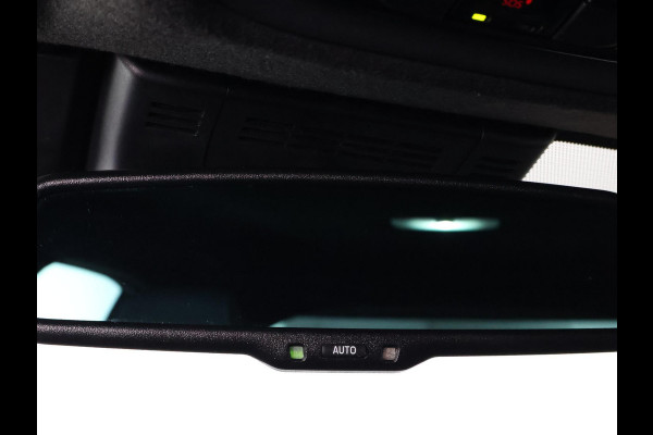 Toyota Yaris Cross 1.5 Hybrid 115 Dynamic Luxury | Stuur- & Stoelverwarming | Apple Carplay & AndroidAUTO |