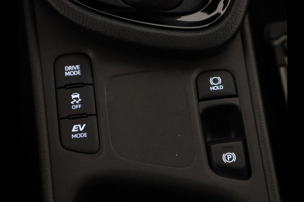 Toyota Yaris Cross 1.5 Hybrid 115 Dynamic Luxury | Stuur- & Stoelverwarming | Apple Carplay & AndroidAUTO |