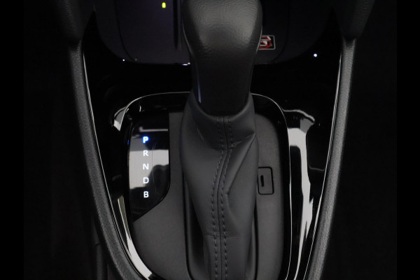 Toyota Yaris Cross 1.5 Hybrid 115 Dynamic Luxury | Stuur- & Stoelverwarming | Apple Carplay & AndroidAUTO |