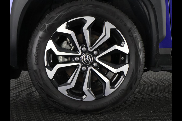 Toyota Yaris Cross 1.5 Hybrid 115 Dynamic Luxury | Stuur- & Stoelverwarming | Apple Carplay & AndroidAUTO |