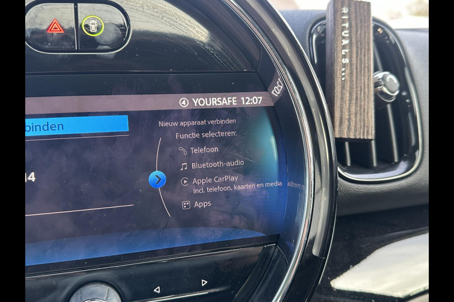 MINI Countryman 1.5 Cooper S E ALL4 PHEV Plug-in Hybride | Direct Rijklaar & Leverbaar | Panorama Dak | Stoelverwarming | Adaptieve Cruise Control | CarPlay & Camera | 12 Mnd BOVAG Garantie