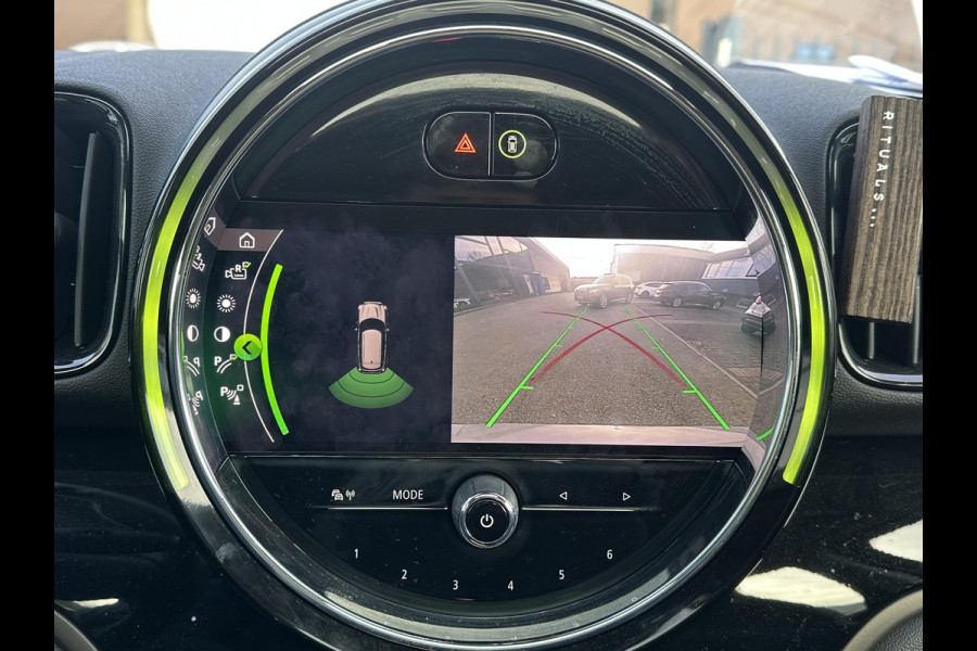 MINI Countryman 1.5 Cooper S E ALL4 PHEV Plug-in Hybride | Direct Rijklaar & Leverbaar | Panorama Dak | Stoelverwarming | Adaptieve Cruise Control | CarPlay & Camera | 12 Mnd BOVAG Garantie