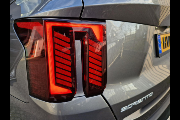 Kia Sorento 1.6 T-GDi Plug-in Hybrid 4WD ExecutiveLine 7p. | Pano | Dodehoek Camera | Massage | LED | Leder |