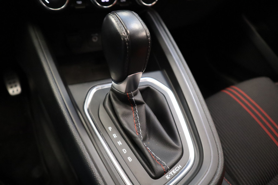 Renault Clio 1.6 E-Tech Hybrid 140 R.S. Line Navigatie Full-led CruiseControl