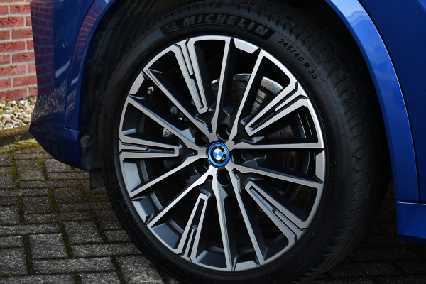 BMW X1 xDrive25e M-Sport ACC H/K 360 HUD El-zetel+Massage 20inch