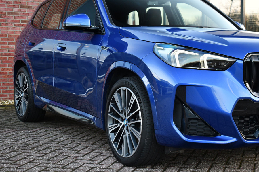 BMW X1 xDrive25e M-Sport ACC H/K 360 HUD El-zetel+Massage 20inch