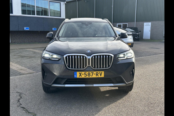 BMW X3 xDrive30e Business Edition Plus | PANO DAK | LASER LED | ELEK. TREKHAAK | DODEHOEK DEDECTRIE | HEADUP | STOEL VERWARMING | ELEK. ACHTERKLEP |