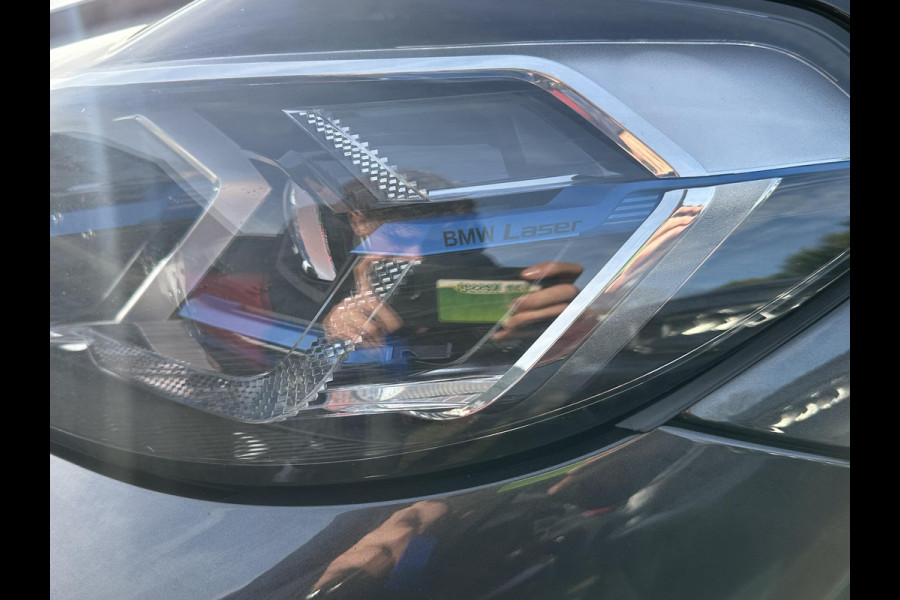 BMW X3 xDrive30e Business Edition Plus | PANO DAK | LASER LED | ELEK. TREKHAAK | DODEHOEK DEDECTRIE | HEADUP | STOEL VERWARMING | ELEK. ACHTERKLEP |