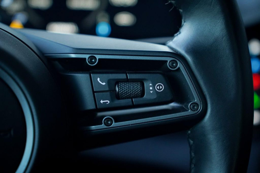 Porsche Taycan Turbo 93 kWh / 4Wiel Sturing / Pano / Passenger Display / Coated Brakes / Incl BTW