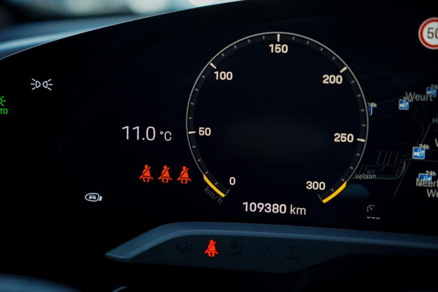 Porsche Taycan Turbo 93 kWh / 4Wiel Sturing / Pano / Passenger Display / Coated Brakes / Incl BTW