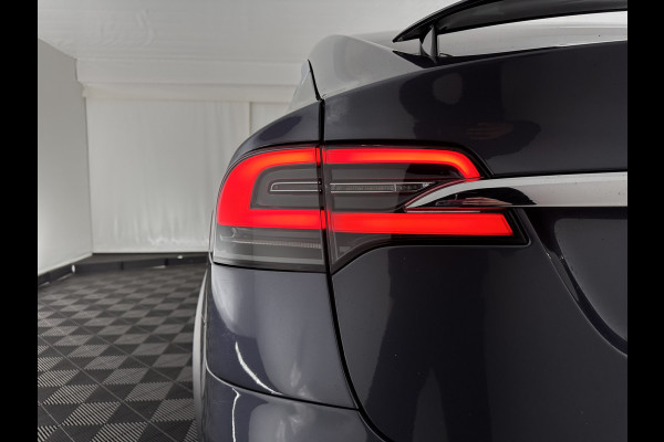 Tesla Model X Long Range [ 3-Fase ] {SOH-91%} (INCL-BTW) Aut. *PANO-WINDOW | AUTOPILOT | LEATHER | TOPVIEW | NAVI-FULLMAP | FULL-LED | AIRSUSPENSION | DIGI-COCKPIT | KEYLESS | CAMERA | DAB+ | HEATED-COMFORTSEATS | TOWBAR | 20''ALU*